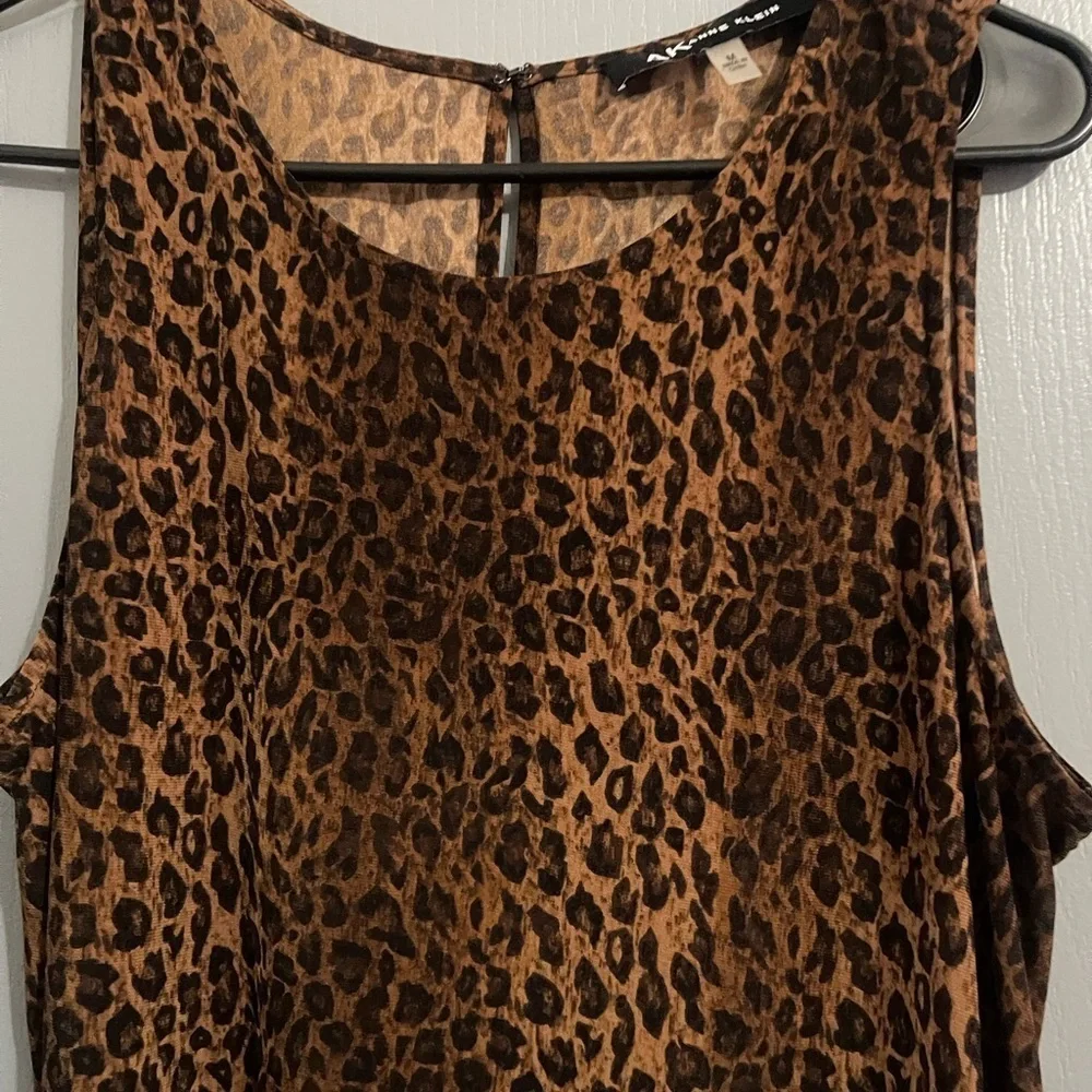 Anne Klein chic sleeveless